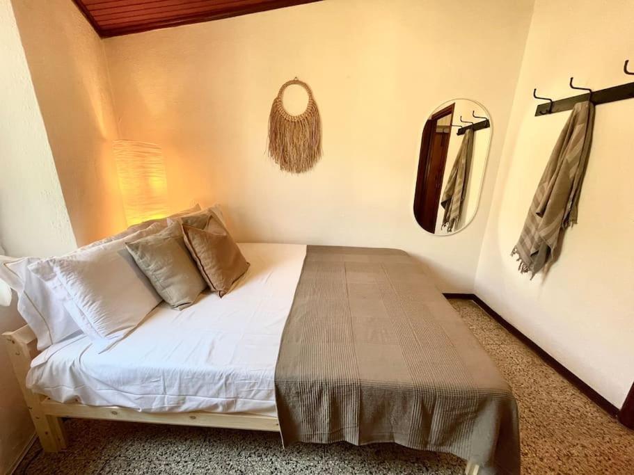 Historic Downtown Home By The Sea With King Bed 몬테로소 알 마레 외부 사진